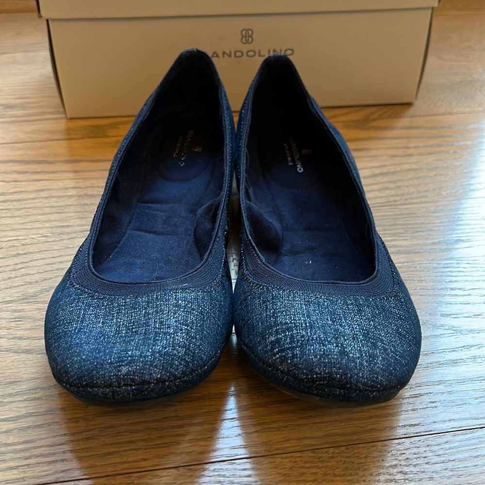 Dark blue fabric Bandolino slip on shoes/ballet slippers